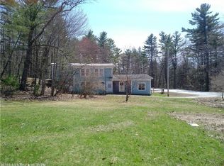 637 River Rd, Topsham, ME 04086