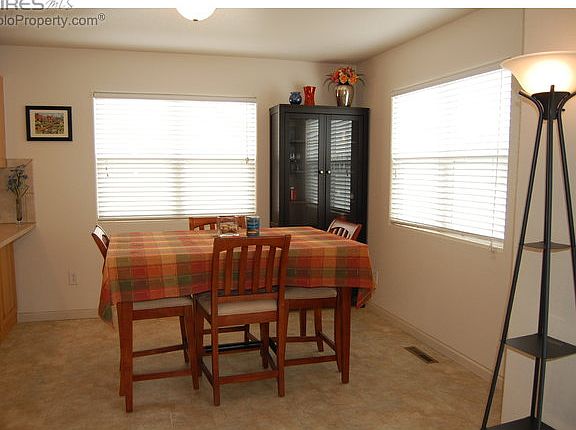 Cheery Dining Area