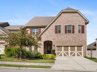 1165 Roswell Manor Cir, Roswell, GA 30076