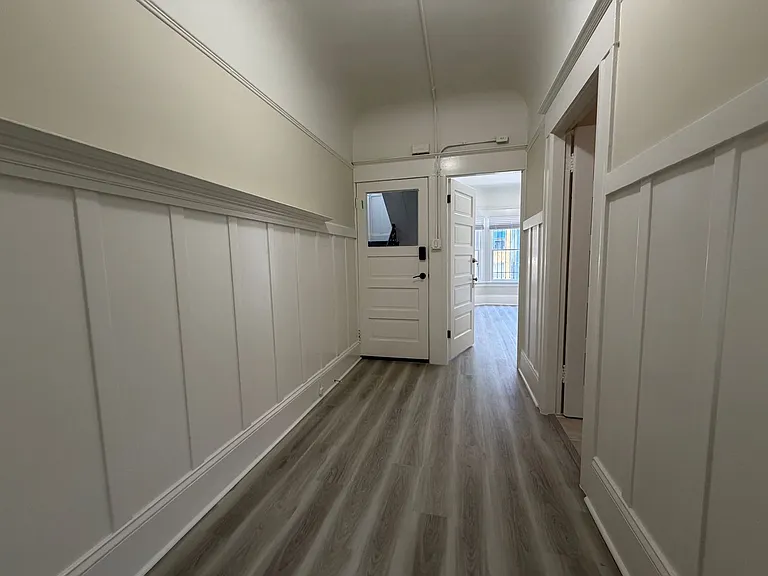 569 Minna St #569 — Photo 17