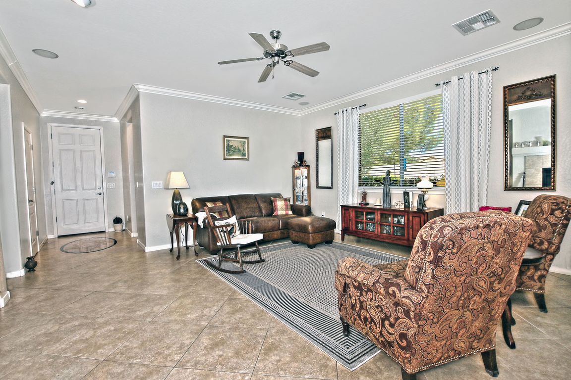 next background image