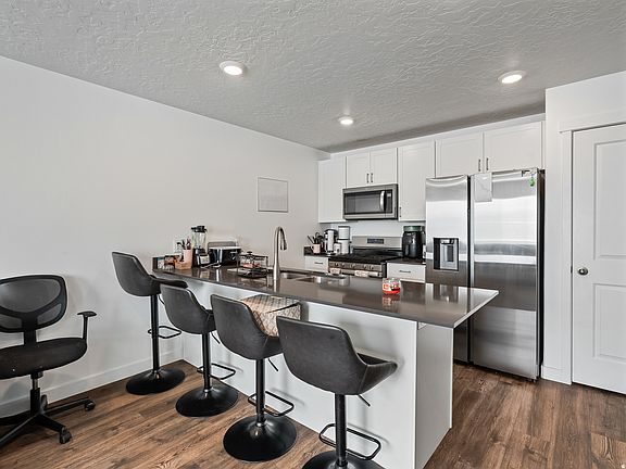 2nd image of 3877 S Bowie Dr #106
