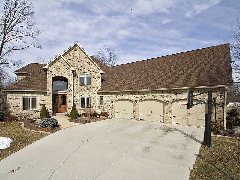 1st image of 5774 Hickory Woods Dr