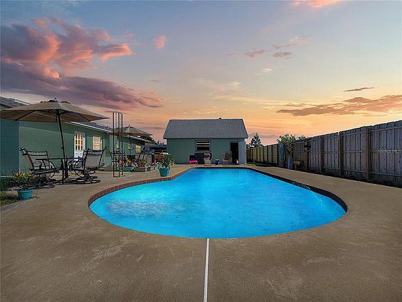 4th image of 4149 Melaleuca Ln