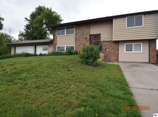 13620 Kenilworth St, Waverly, NE 68462