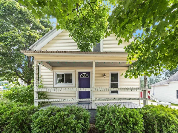 209 S Carmel St, Cadillac, MI 49601