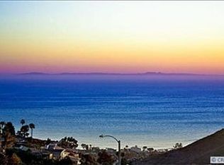 2535 Temple Hills Dr, Laguna Beach, CA 92651
