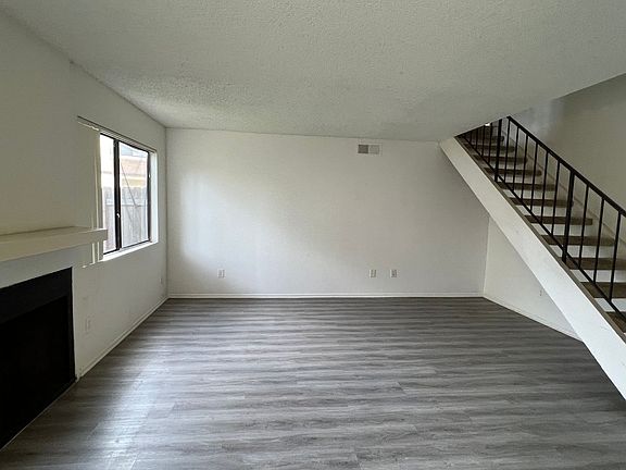 2nd image of 16651 Jib Cir #1
