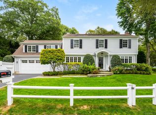 14 Thomasina Ln, Darien, CT 06820