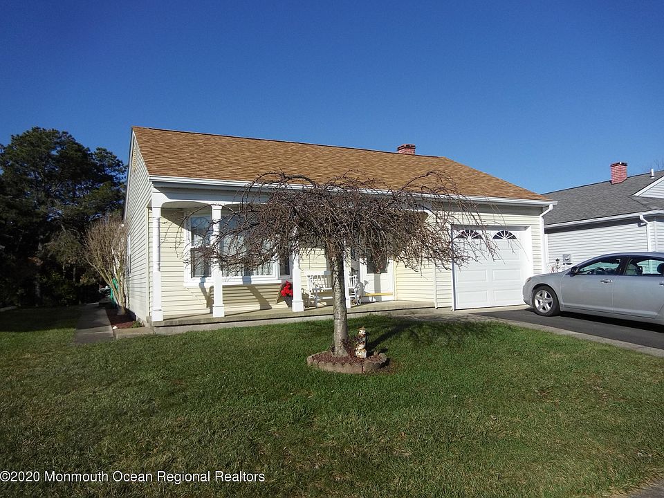 1st image of 25 Stockport Dr