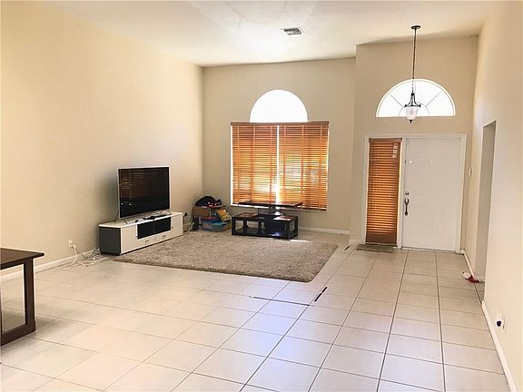 2nd image of 6475 NW 77th Pl
