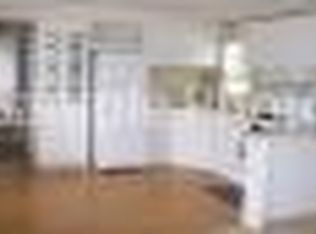 802 E County Line Rd, Des Moines, IA 50320