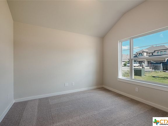 3rd image of 471 Orchard Way