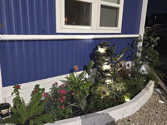 2nd image of 1280 Lakeview Rd #113