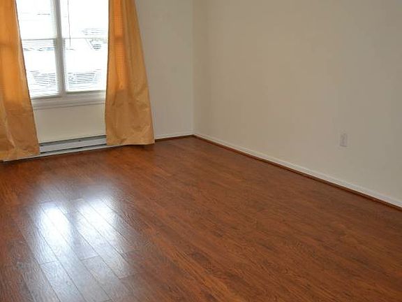 5th image of 915 Kabrich St