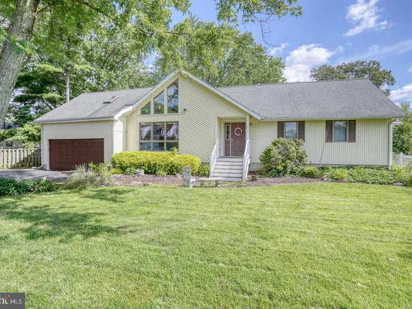 3 Betsy Ln, Ocean View, DE 19970
