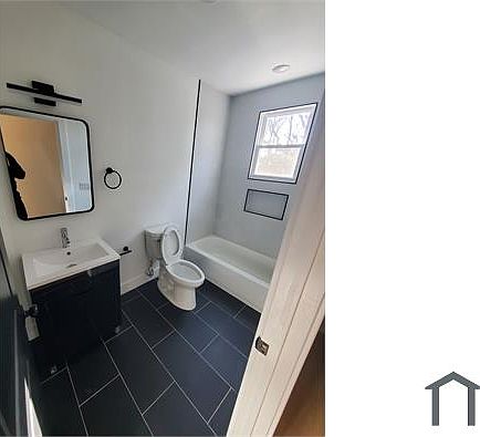 4th image of 1300 1/2 Sellers St #B