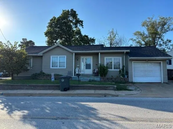 326 Forest Ave, Valley Park, MO 63088