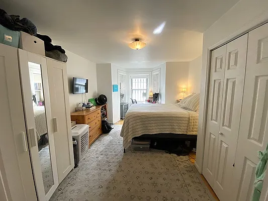 Rented by Corcoran | media 14