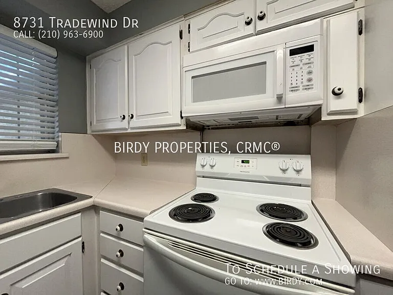 8731 Tradewind Dr — Photo 17