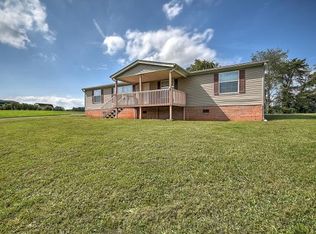 420 Banner Ct, Mt Carmel, TN 37645