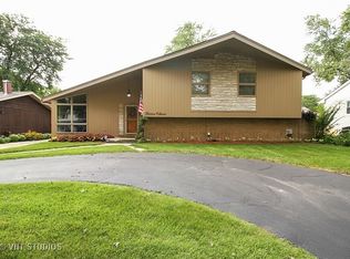 1307 Birch Rd, Homewood, IL 60430