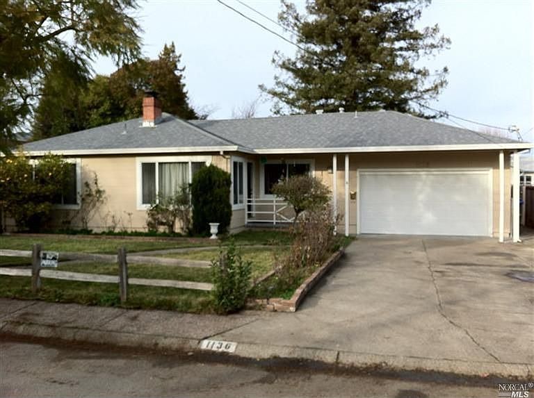 1st image of 1136 Elm Dr