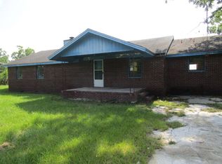 25 E Howell Dr, Lakeland, GA 31635