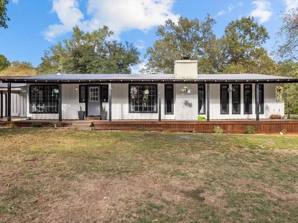 2689 Gilliland Creek Rd, Huntington, TX 75949