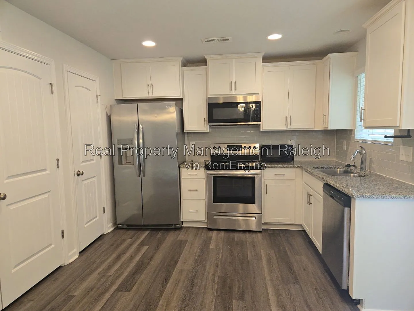 4 bed, 2.5 bath, 1750 sqft, $2,000 — Photo 3