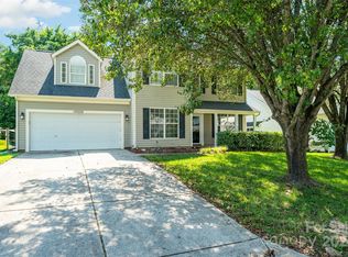 12032 Regent Ridge Ln, Charlotte, NC 28278