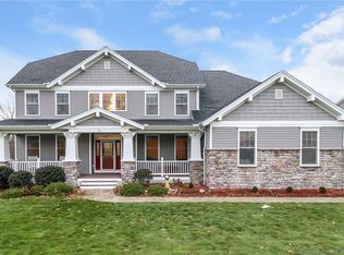 10 Rolling Hills Dr, Seymour, CT 06483