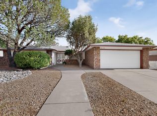 8130 Avenida La Prestina NE, Albuquerque, NM 87109