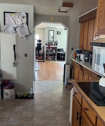 5th image of 60 Railway Avenue