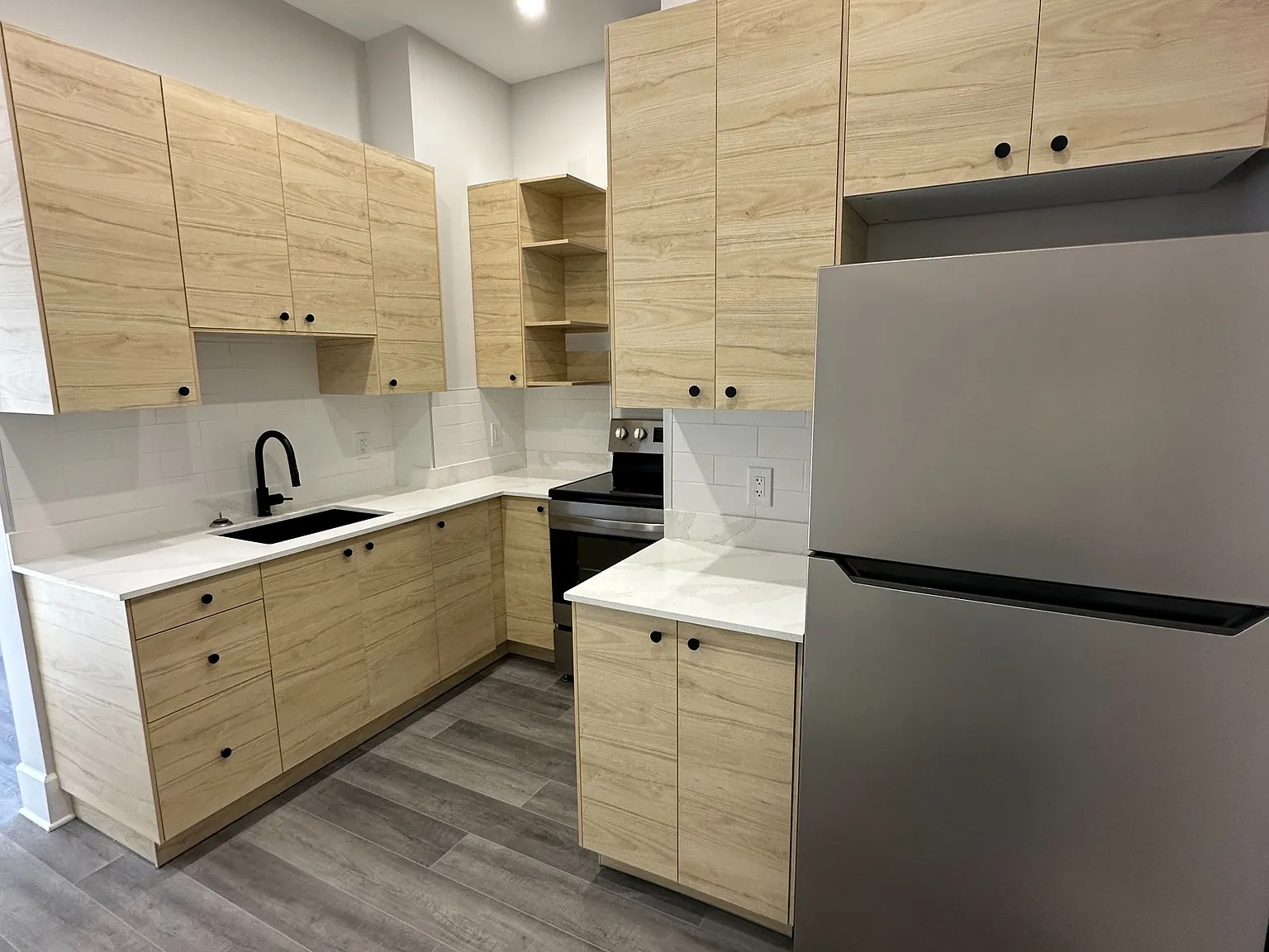 1 bed, $2,000 — Photo 3