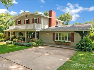 174 Springview Dr, Waynesville, NC 28786