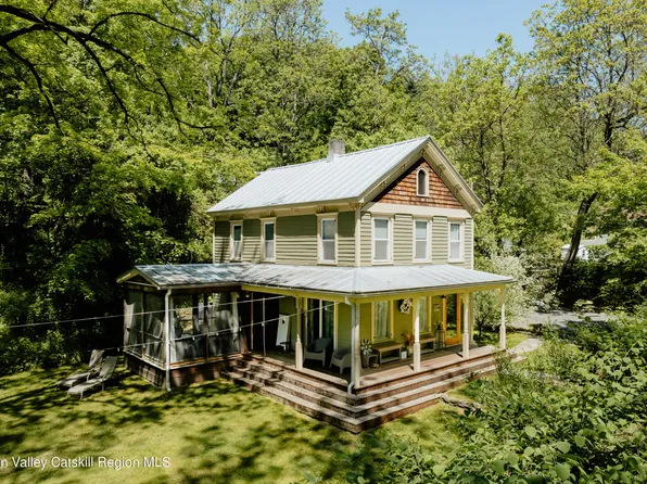 594 Hickory Bush Road, Kingston, NY 12401