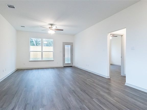 4th image of 2395 Lightfoot Ln