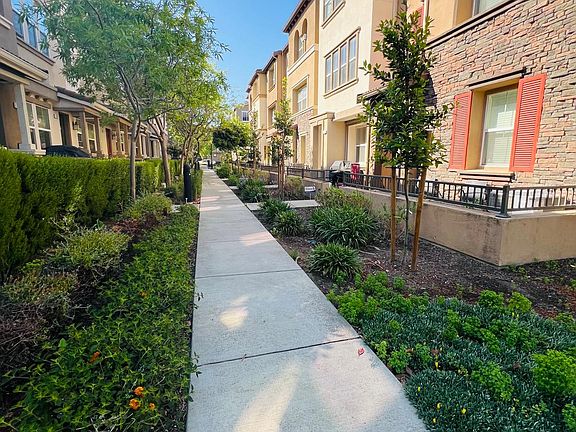 Walkway entrance to the house