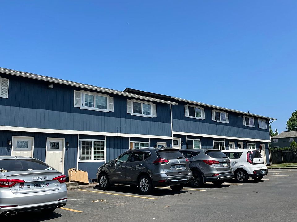 2nd image of 1520-1642 Clay St NE #1530