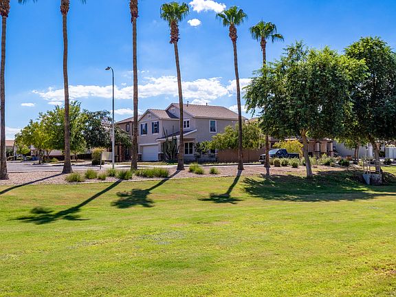 7226 S 40th Lane-2_09162022