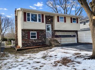 238 Ward Ave, Schenectady, NY 12304
