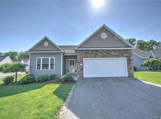 27 Sonoma Ln #27, Middletown, CT 06457