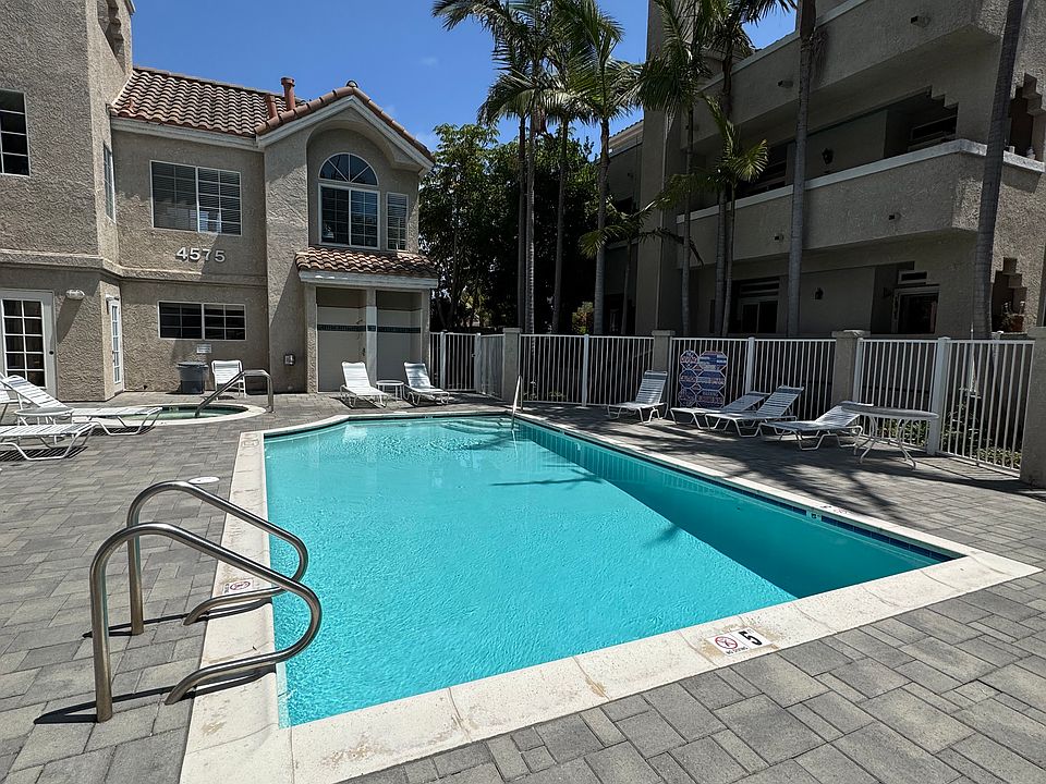 Community pool and jacuzzi