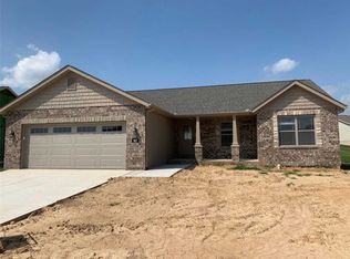 917 Oak Creek Ln, Waterloo, IL 62298