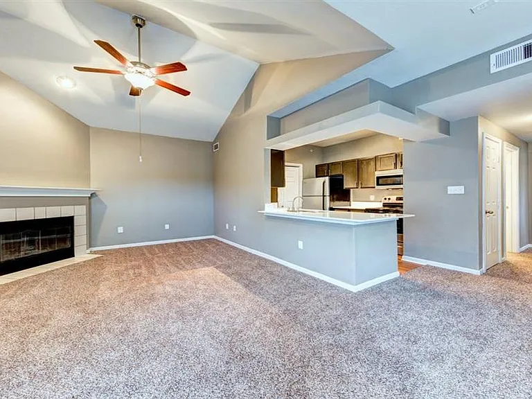 Madison Dell Ranch Apartments — Photo 12
