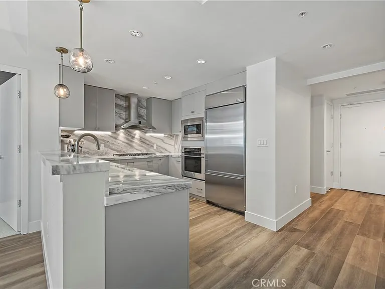 3141 Michelson #907E — Photo 10
