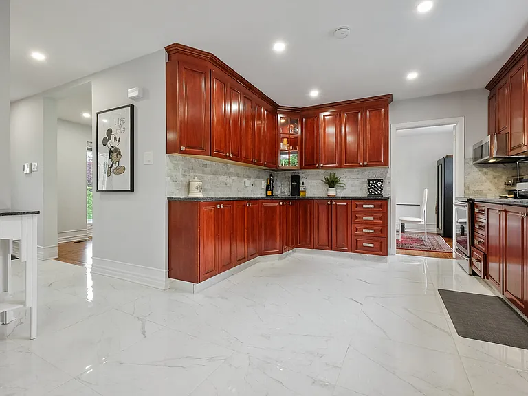 1902 Featherston Dr #1902 — Photo 21