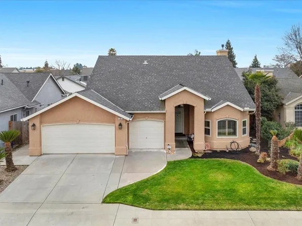 282 W Kelly Ave, Clovis, CA 93611