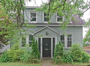 29 Ramsey Pl, Albany, NY 12208